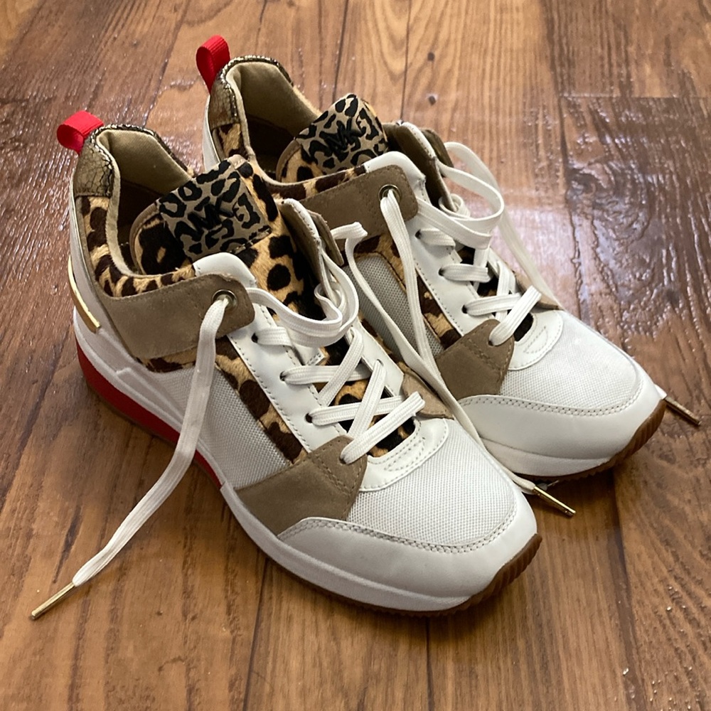 Michael Kors sneakers size 7